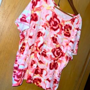Woman’s Colorful Top SIZE 3X